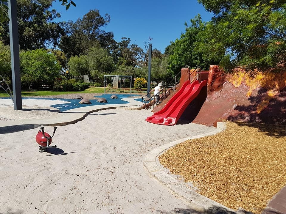 Faulkner Park, Volcano Park, Belmont