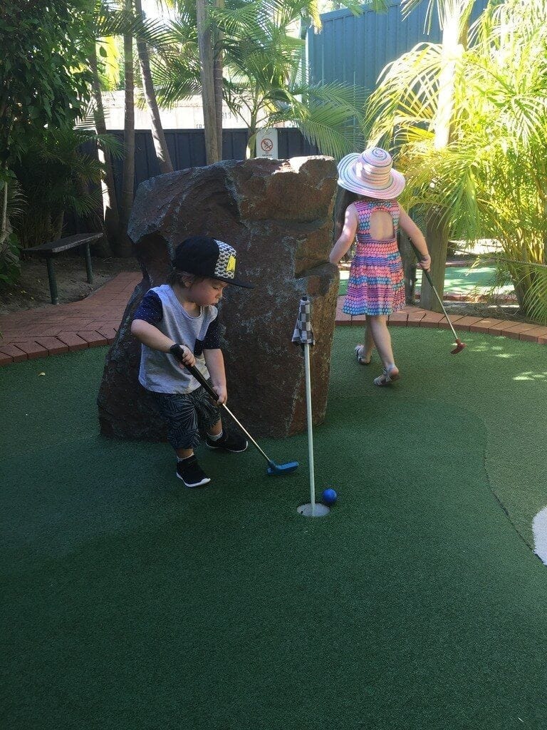 Oasis Supa Golf and Adventure Putt Mini Golf, Kids Fun