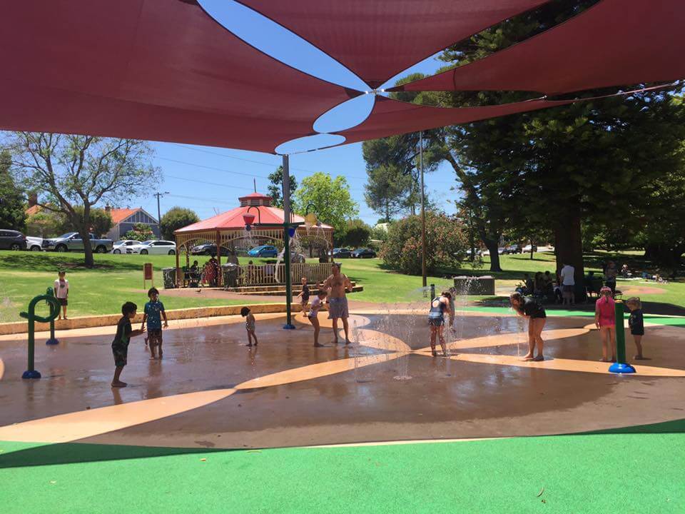 Hyde Park Water Playground Buggybuddys guide for families in Perth