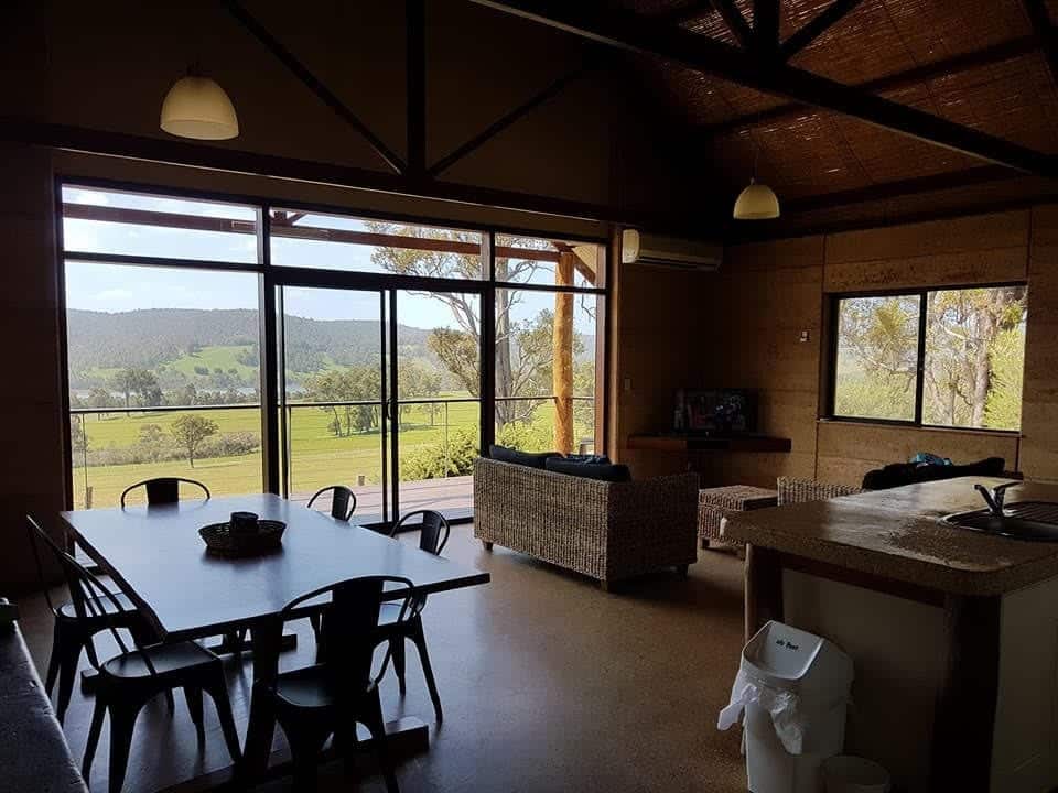 Bluehills Farmstay, Harvey