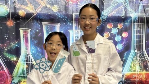 Einsteins Australia Party Review