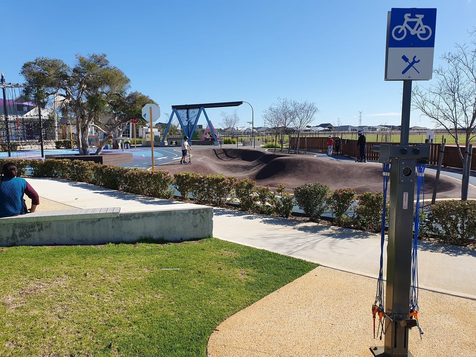 Madox Playground and Pumptrack, Forrestdale - Buggybuddys guide for ...
