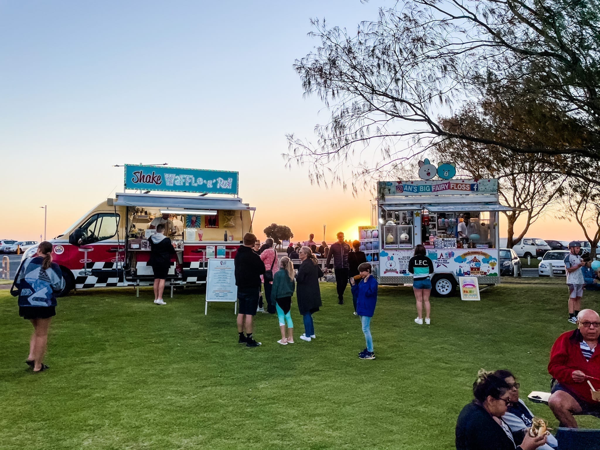 Burns Beach Twilight Market