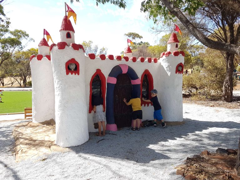 4x3 ftf castle 2 768x576