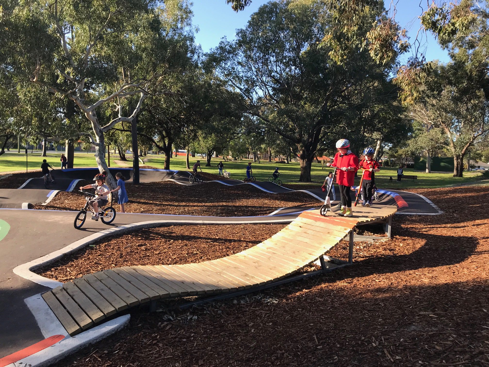 Kids bike track clearance near me