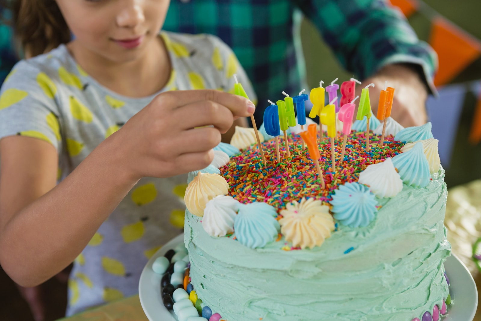 4 Tips On How To Perfectly Decorate Your Favourite Cake - Buggybuddys ...