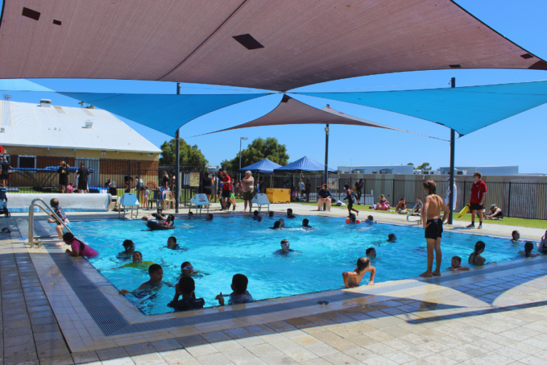 Outdoor pool 768x512