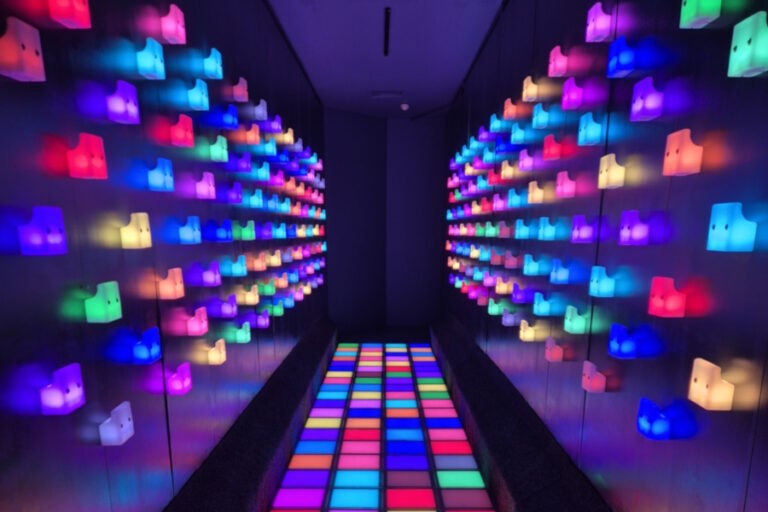 climb 900x600 1 768x512