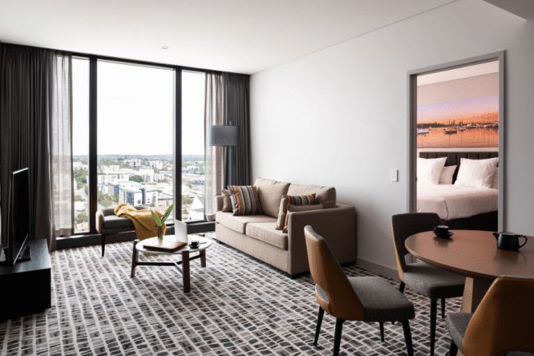 WEBSITE AD 395 768x512