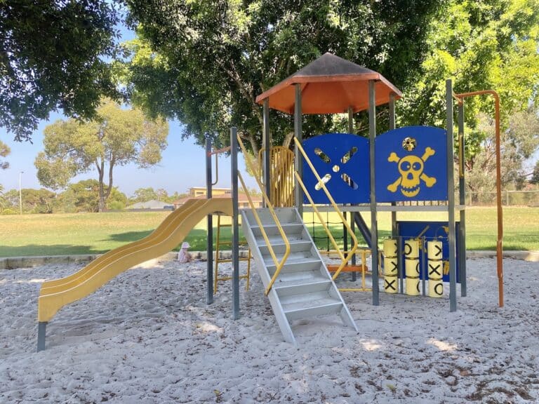 Manapouri Park Playground 08 1 768x576