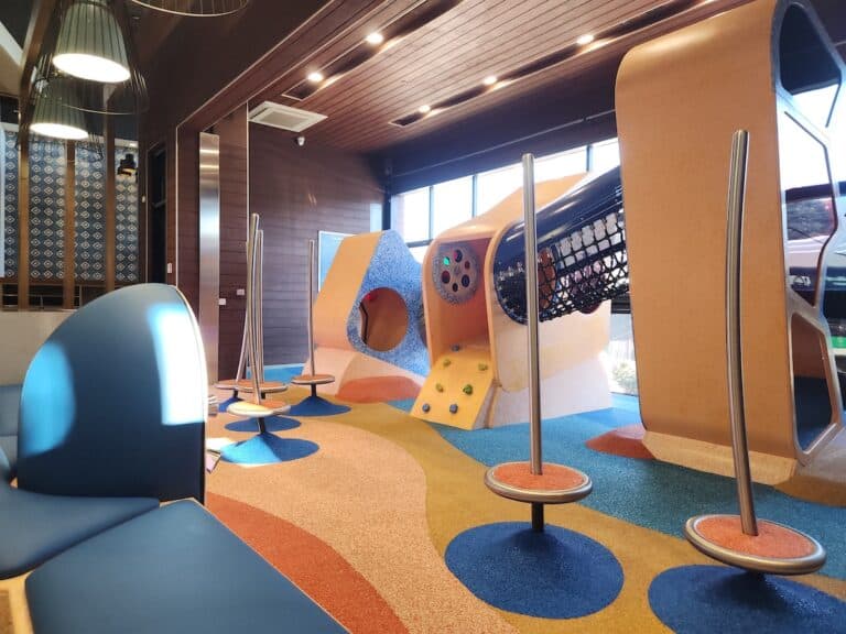 Ocean Keys Shopping Centre Playground 01 1 768x576