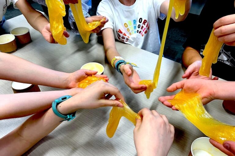 Slime Play 3x2 1 1 768x511